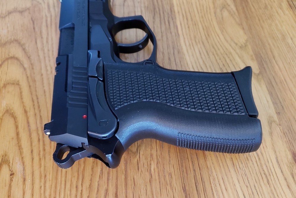 Bersa TPR9C Compact Pistol Grip Upgrade, Enhanced Texture & Backstrap, Thunder.