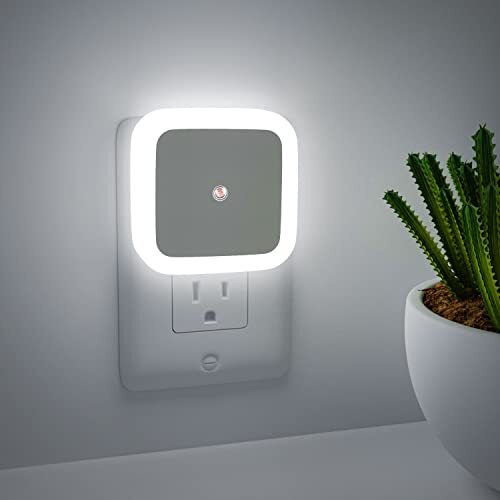 Night Light, Night Lights Plug into Wall [4 Pack], Nightlight Led Cool White