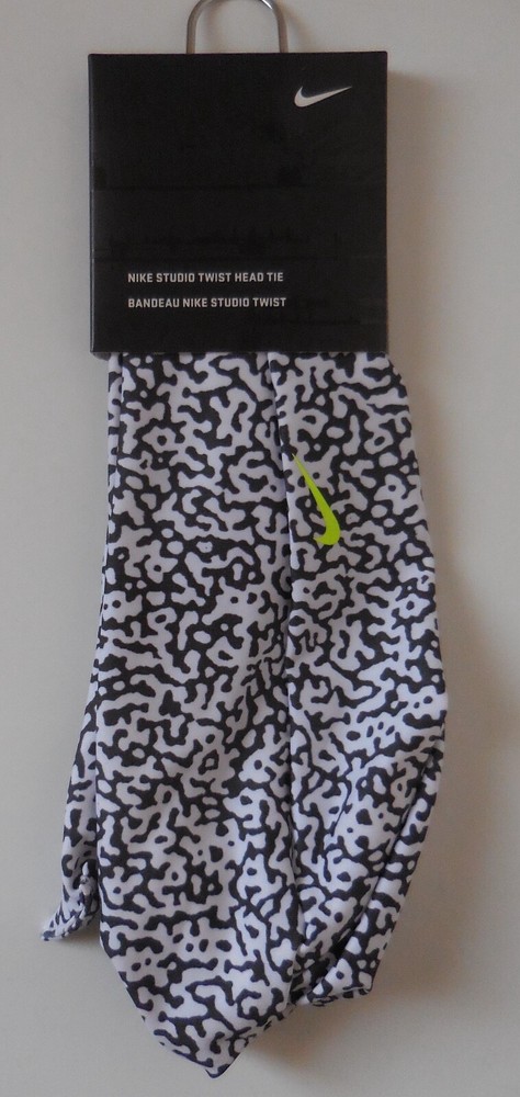 Nike Dri-Fit Studio Twist Printed Head Tie Black/White/Volt