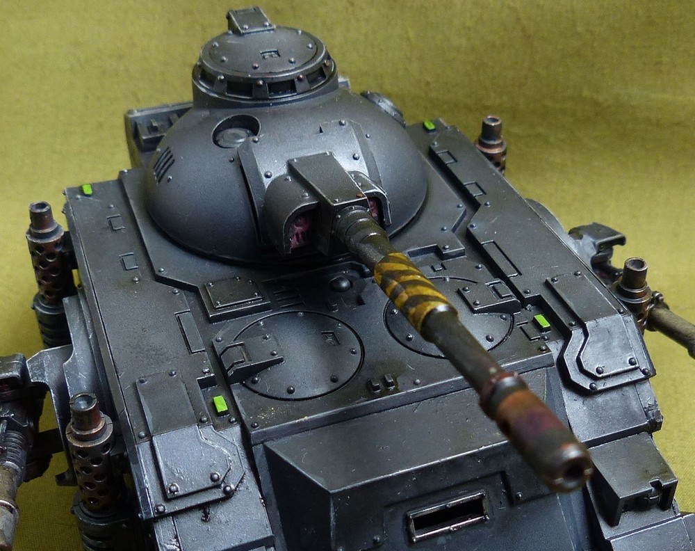 Deimos Pattern Predator Battle Tank painted - Space Marines - Warhammer HH #3Y