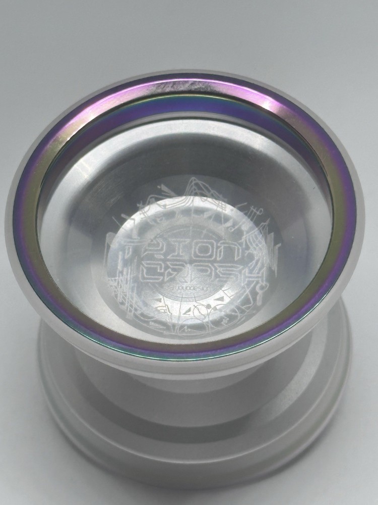 C3yoyodesign Triton Crash