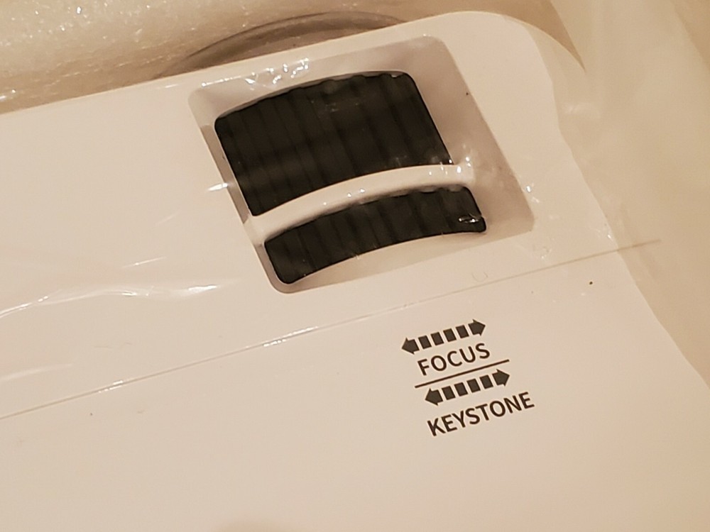 DBPOWER LED LIGHT SOURCE SMART PROJECTOR - BRAND NEW IN BOX