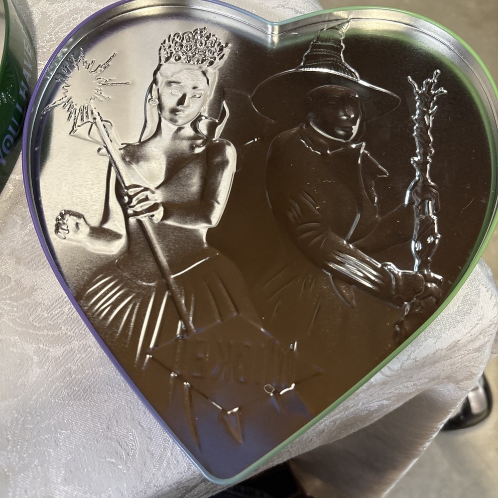 Wicked Valentine Tin featuring Elphaba & Glinda Empty Universal Studio 2025