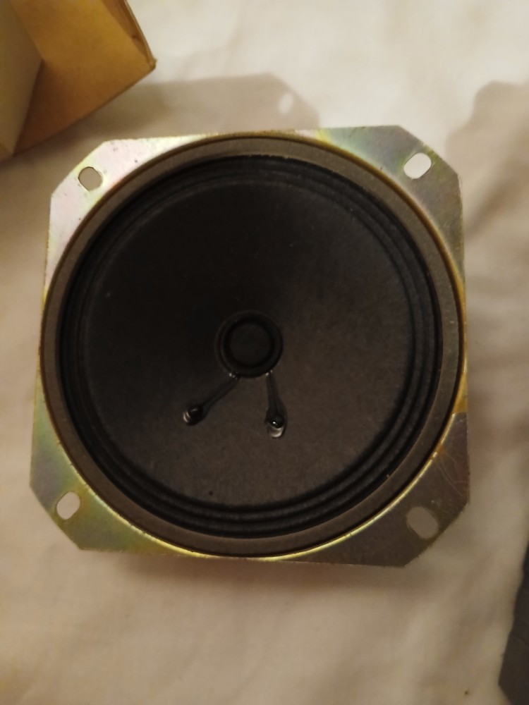 Quam 4" alnico Panel Mount Speaker nos 8 ohm
