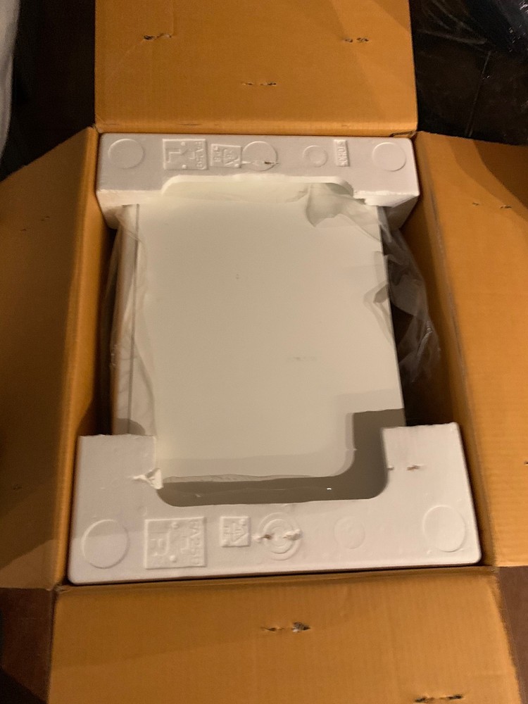 Sharp R-3A66 Microwave Oven