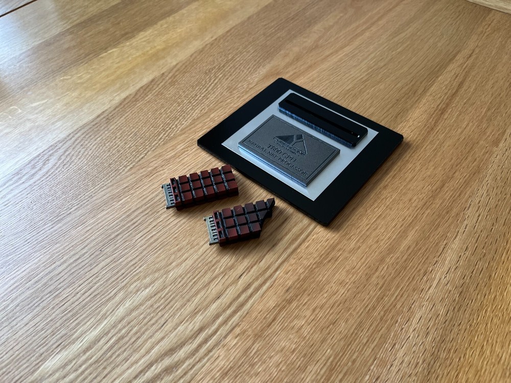 Terminator T-800 CPU Brain Chips Prop Replica