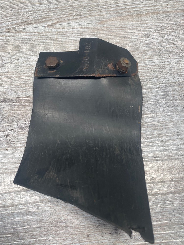 Yard Machines Edger Part Deflector Keeper 7810746