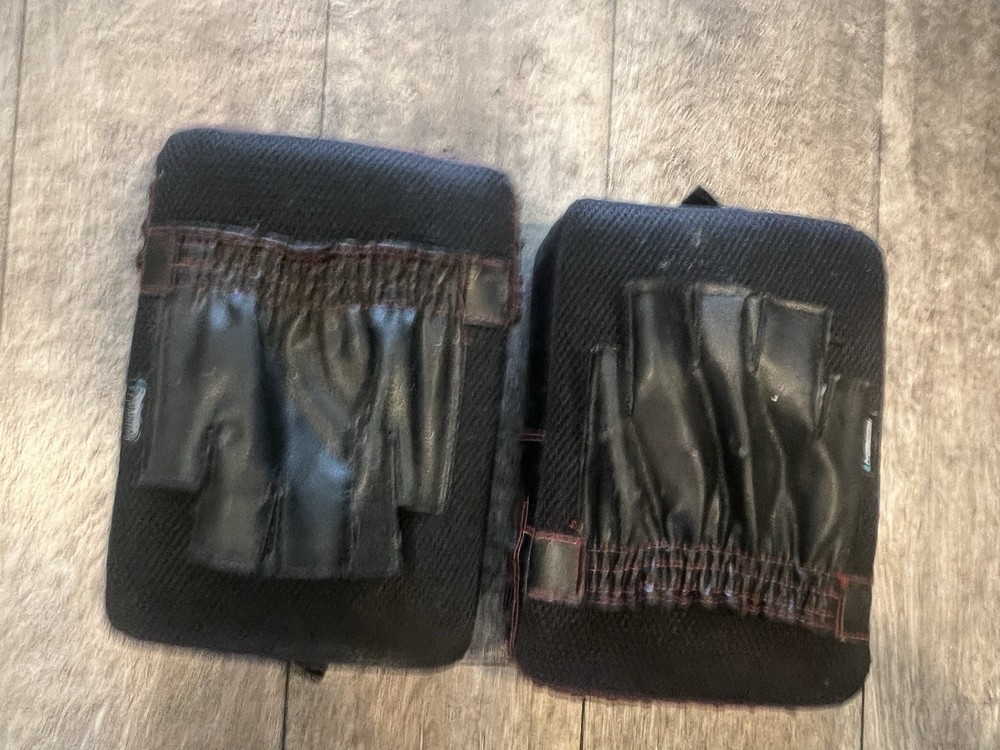 Century Boxing Pads Black 8 By 12