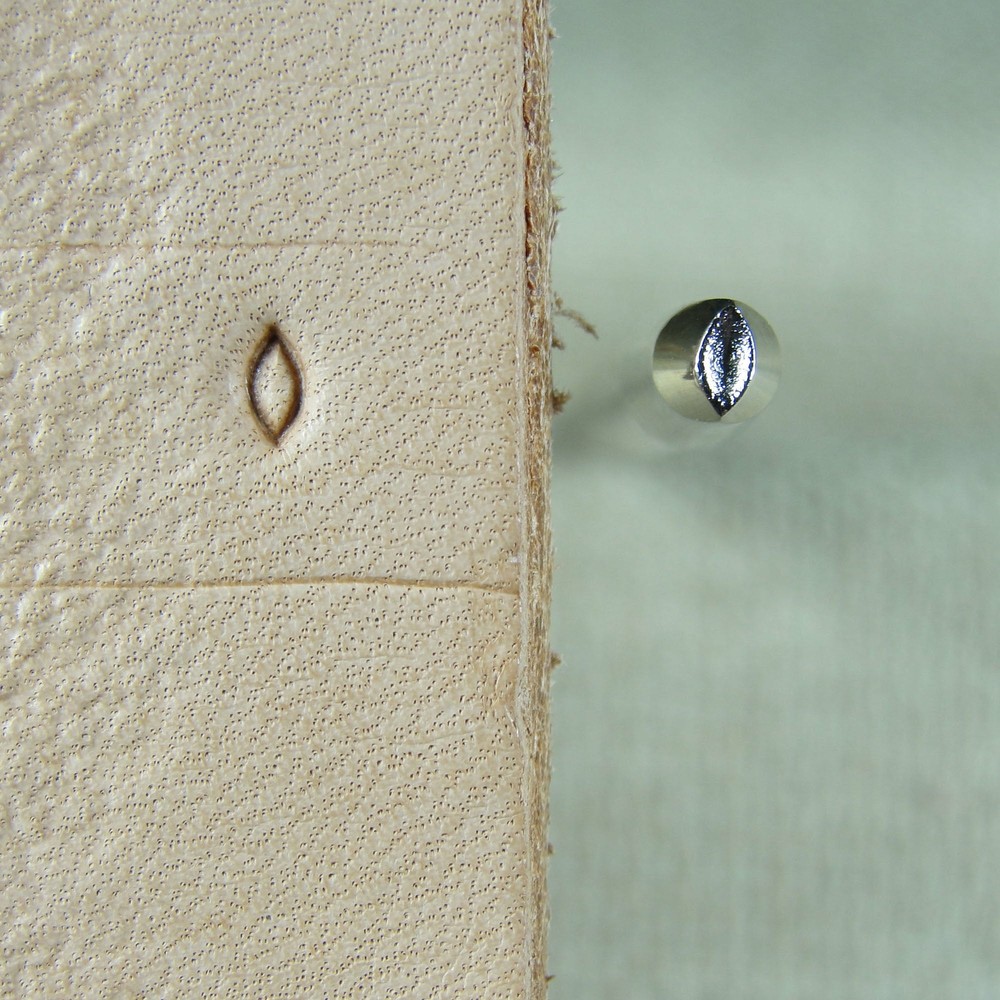 Leather Stamping Tool - #S628 Extra Small Oval Seeder Stamp