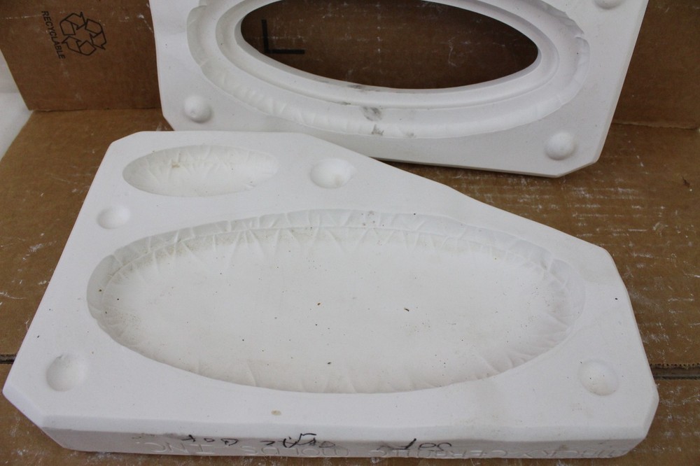 Ceramic Slip Mold 2 Piece Stuffed Oval Box Lid Macky 807 Cast Casting