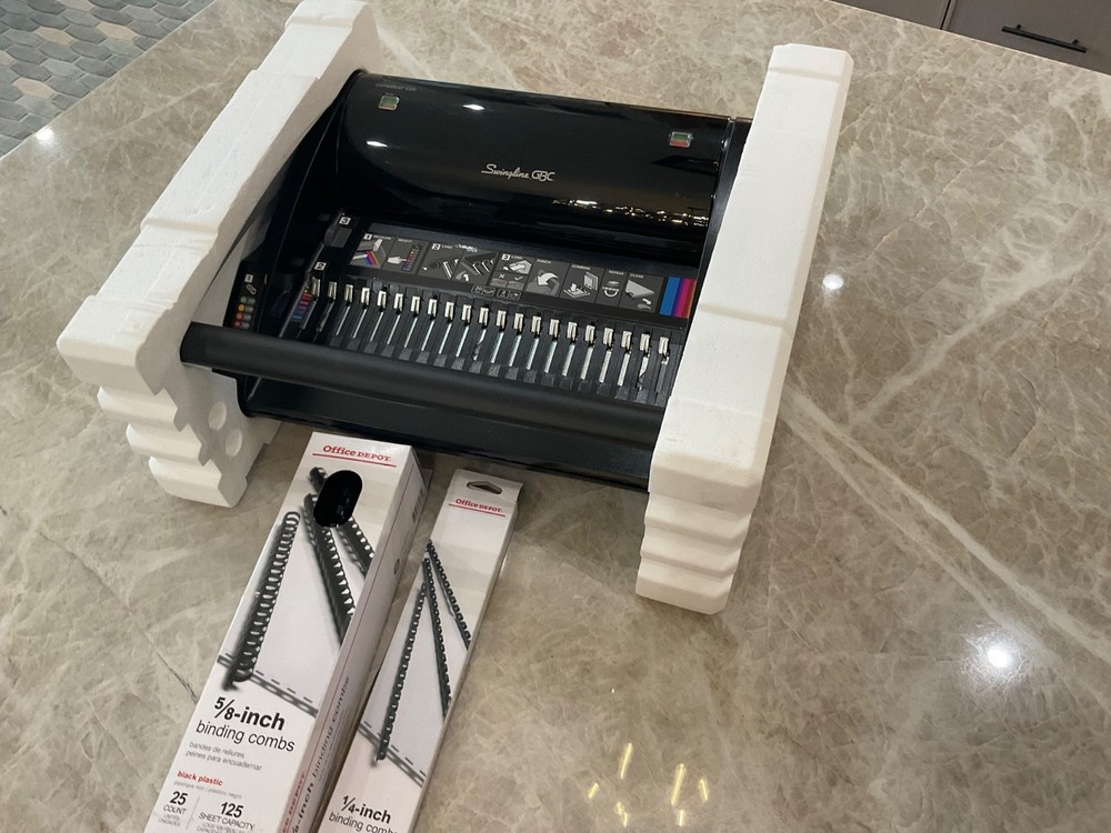 Swingline GBC CombBind C20 Manual Binding Machine