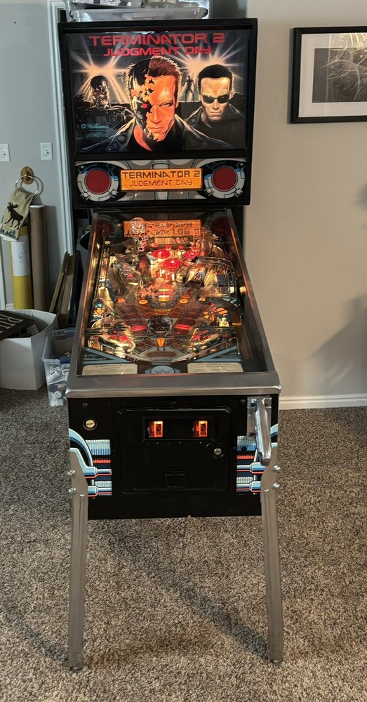 ORIGINAL 1991 Terminator 2 Pinball Machine Arnold Schwarzenegger By Williams.
