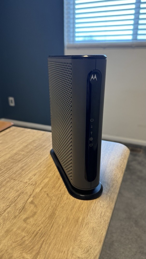 Motorola MB8600 DOCSIS 3.1 Gig-Speed Cable Modem