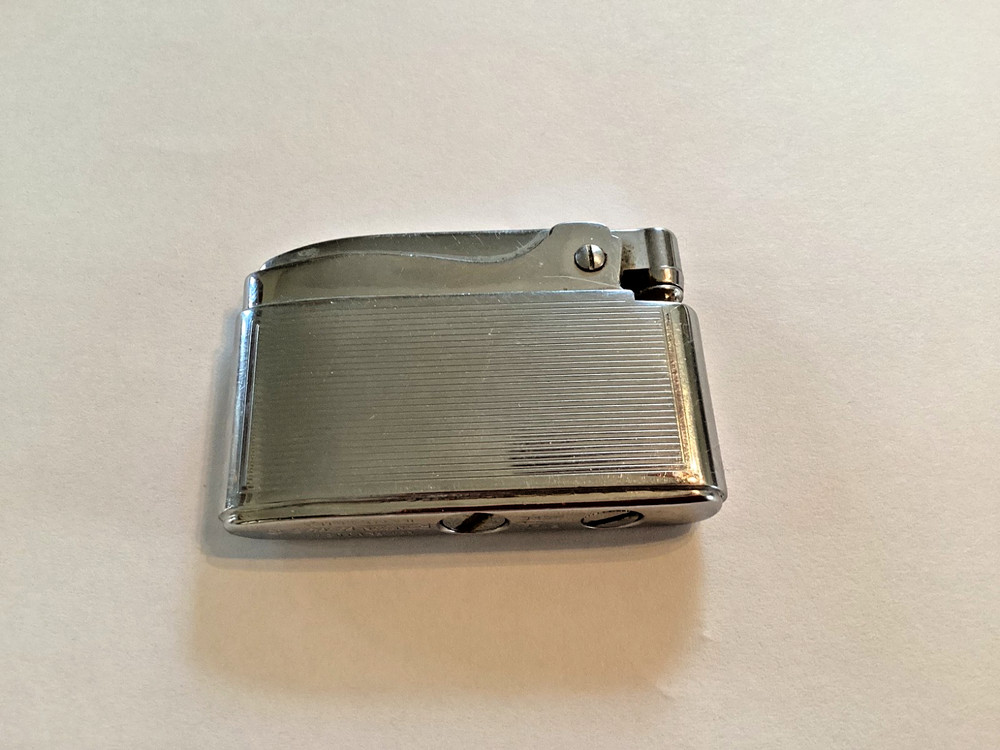 Vintage Ronson Venus Silver Lighter - Etched