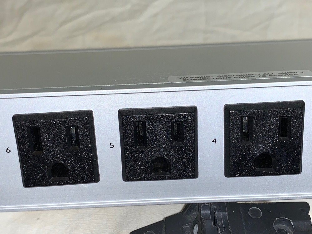 BayTech RPC-2 Rack Mount 1U 6-Outlet Remote Power Control Unit PDU