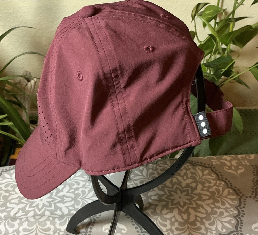 Saucony Adjustable Running Cap Hat