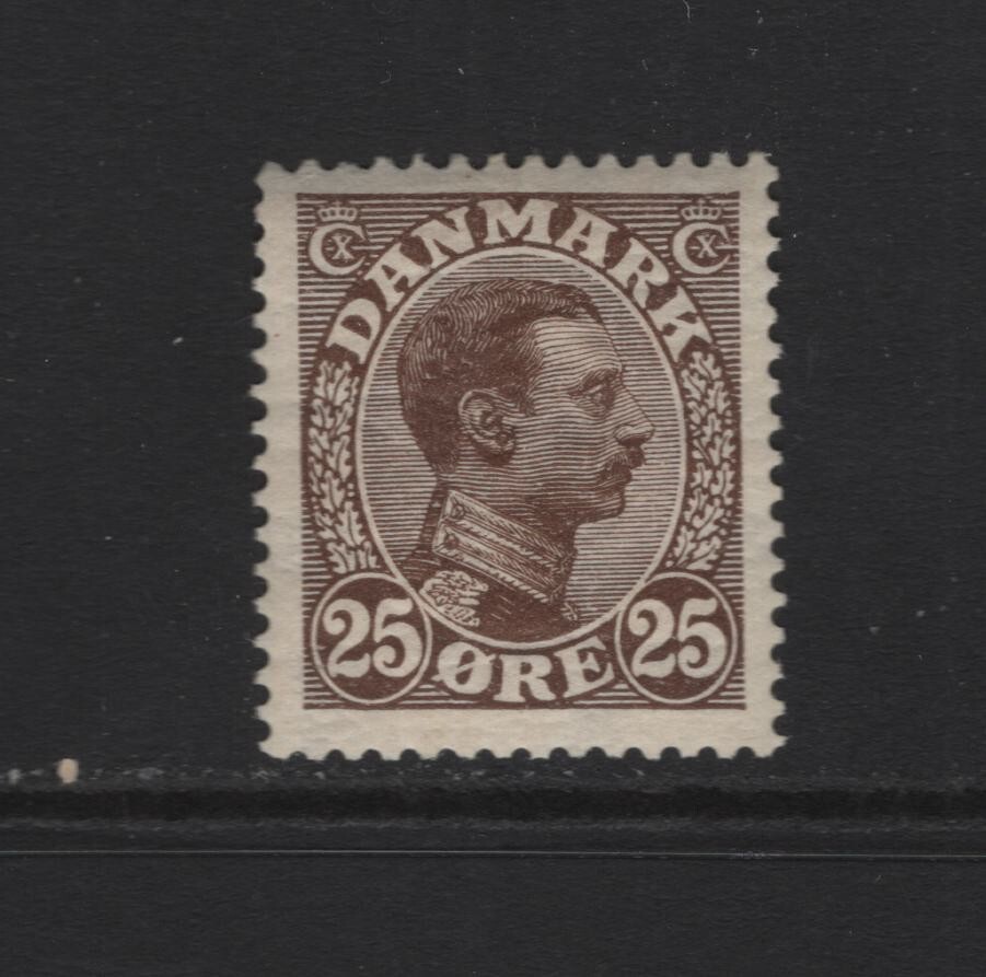DENMARK SC#106 -- MH, VF --
