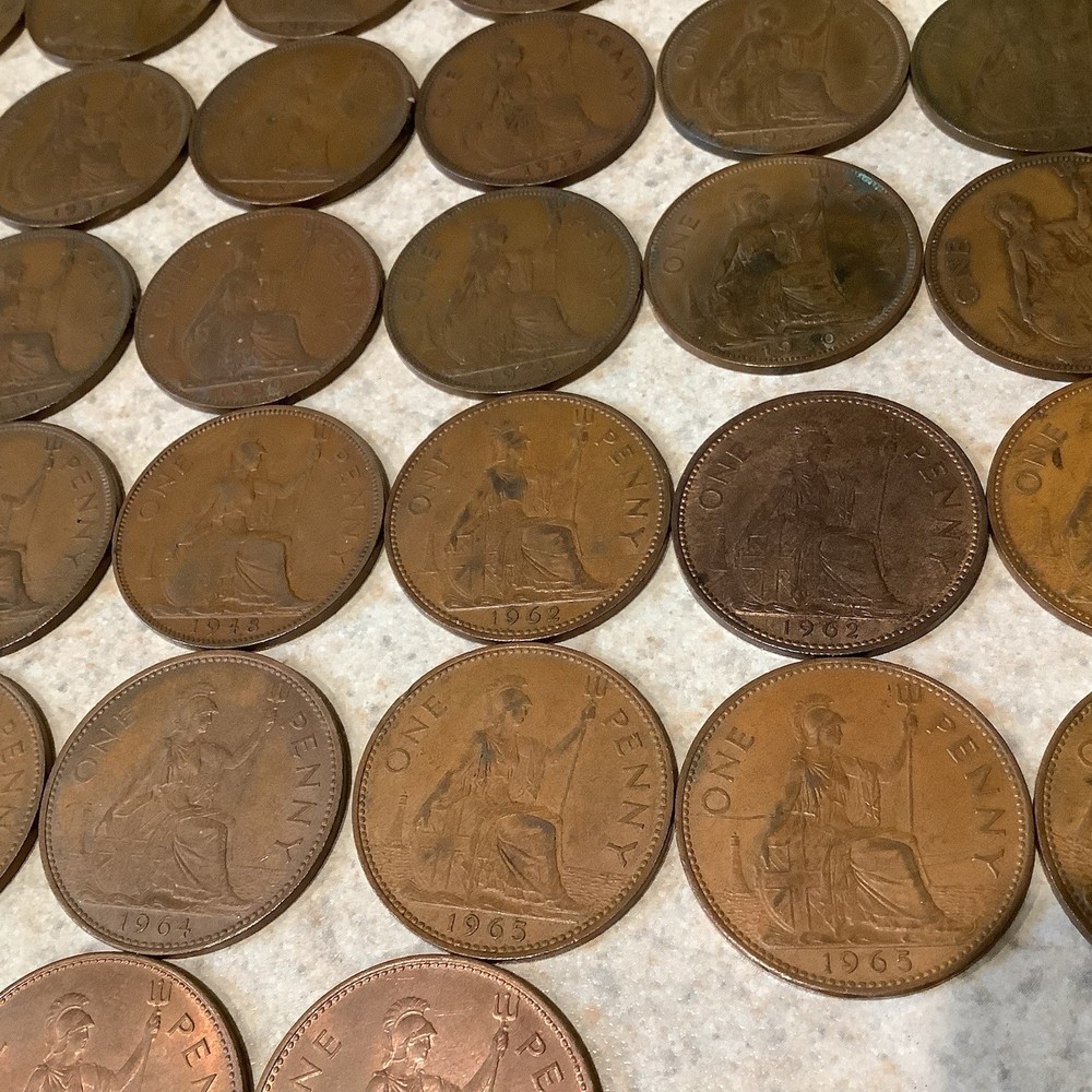Great Britain 32 Large One penny Mixed Dates