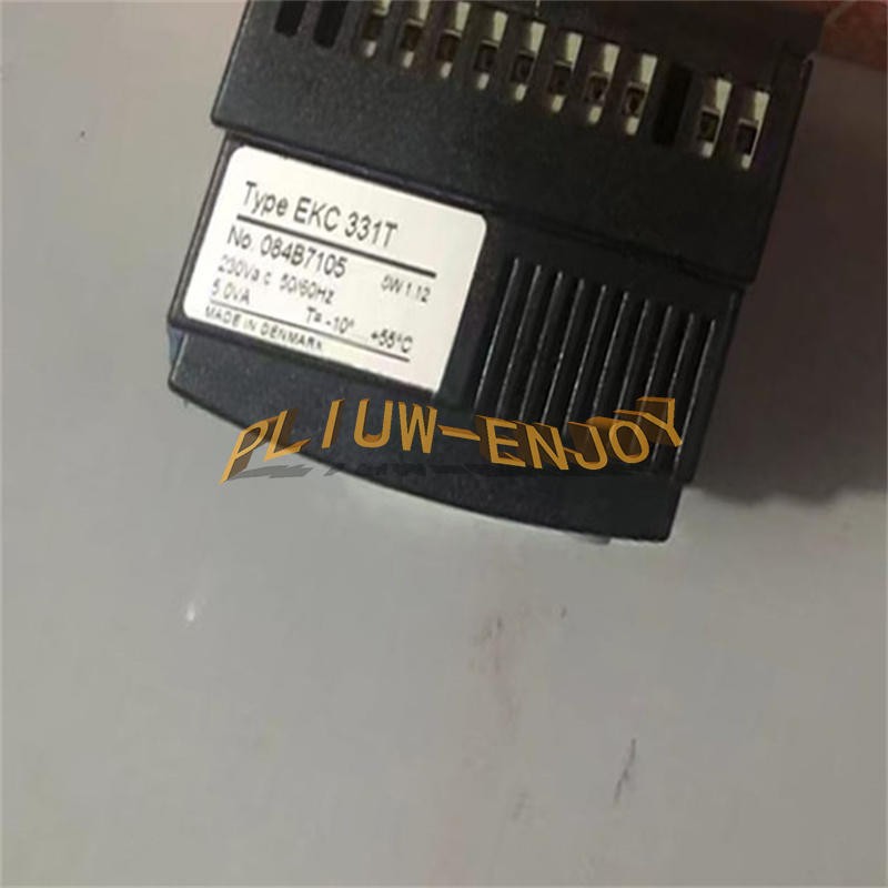 1PCS NEW Danfoss EKC331T 084B7105 Unit Controller