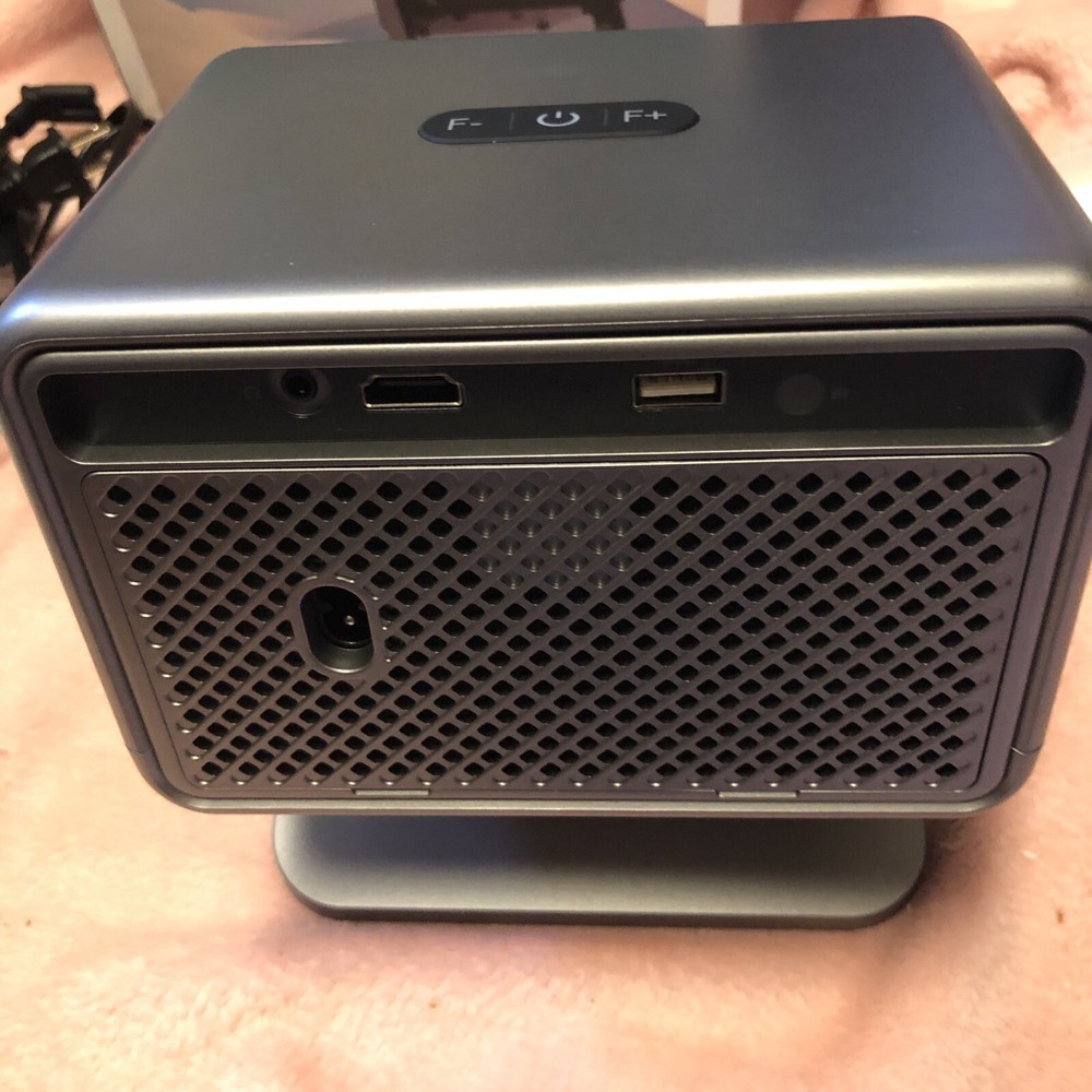 [Auto Focus] Mini Projector with WiFi6 Bluetooth,135°Rotatable Portable iSinbox