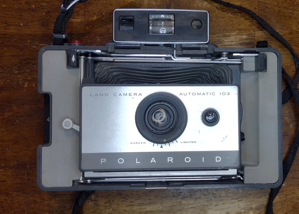 Vtg Polaroid 103 Automatic Land Camera UNTESTED