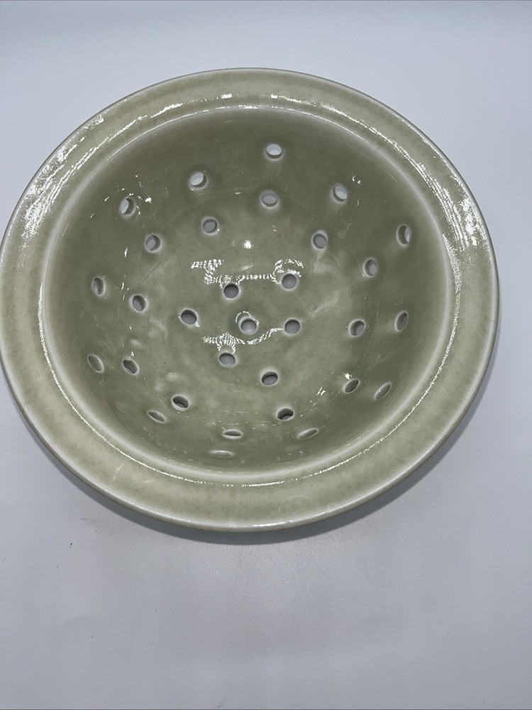 Studio Art Pottery Colander Berry Strainer 7” Celadon Green Signed