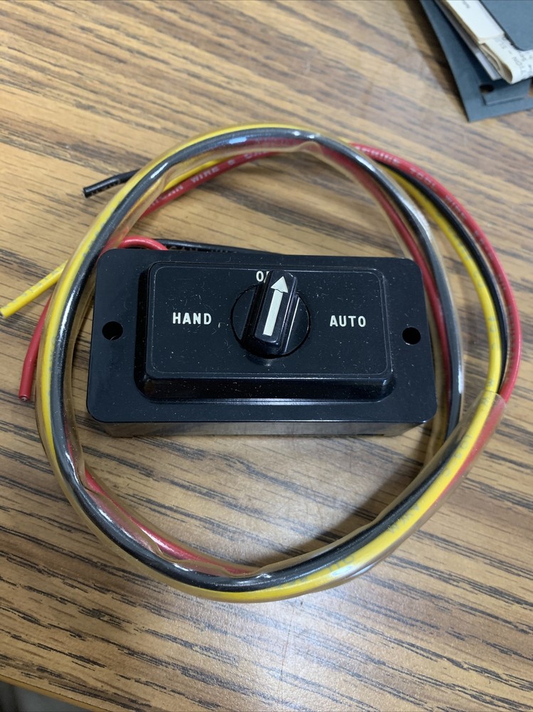 NEW IN BOX SQUARE D 9999 C-1 SELECTOR SWITCH 9999C-1