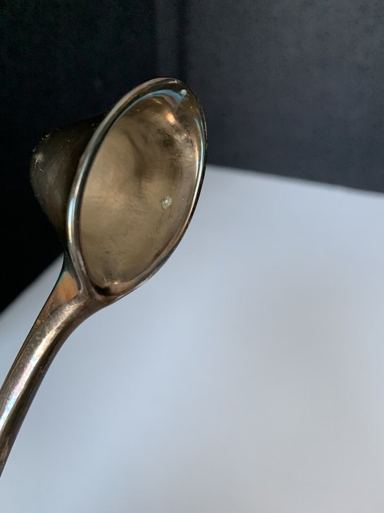 S&G ENGLAND CANDLE SNUFFER SILVER PLATED 10” (e20)