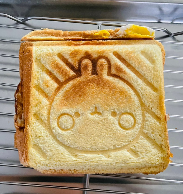 Molang Sandwich & Waffle Maker / Express