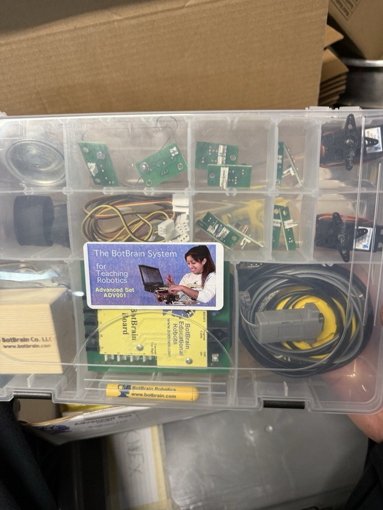 The BotBrain System for Teaching Robotics Evaluation Advanced Set ADV01 Lot Of 2