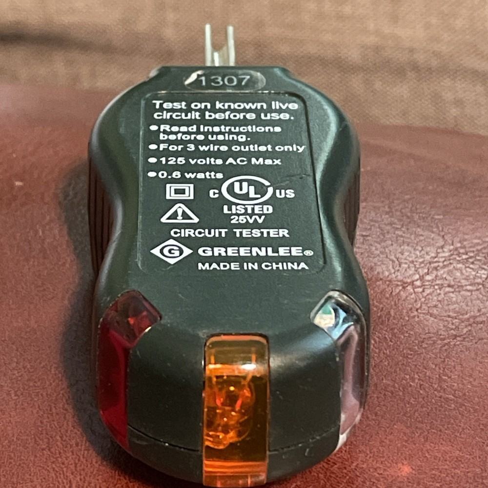 Greenlee GT-10 Outlet Circuit Cube Polarity Tester Light Sequence Indicator