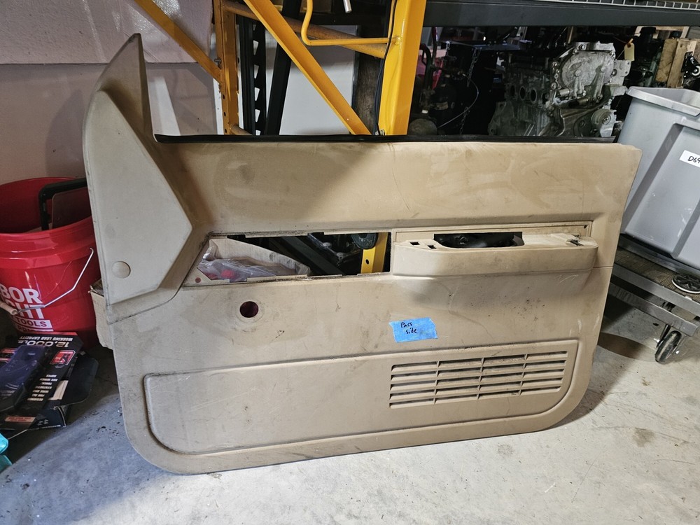 GMC C6500 DOOR FRONT Passenger Door Panel