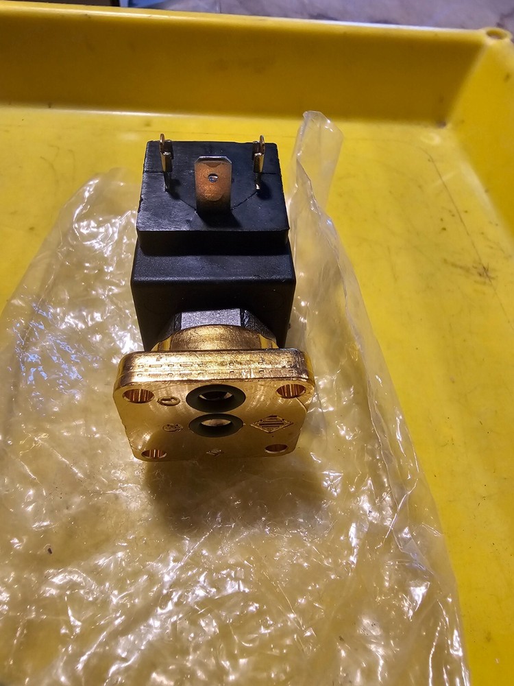 Sanremo 24V Three-way Solenoid Complete