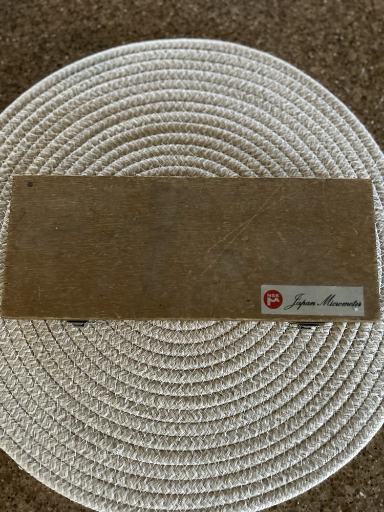 Mitutoyo dial caliper 9” 505-628 .001”