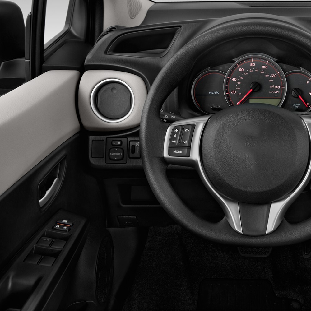 For Toyota Yaris 2012-2014 Front Window Driver Side Switch Panel Bezel Left E