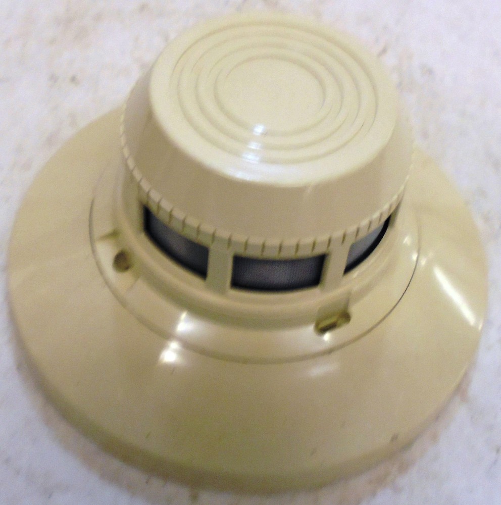 SYSTEM SENSOR SMOKE AND HEAT DETECTOR, B501BJ
