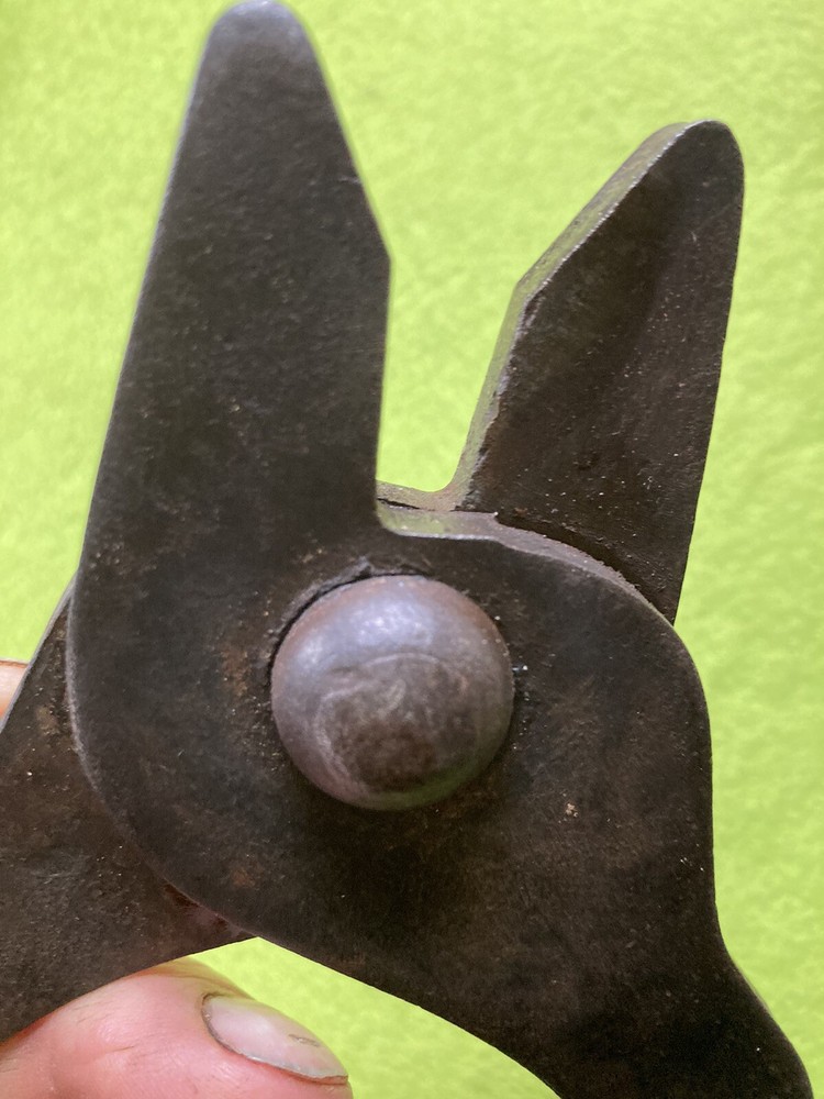 WW 2 british Barbed Wire Cutters (W.S.S.M. Co Ltd)