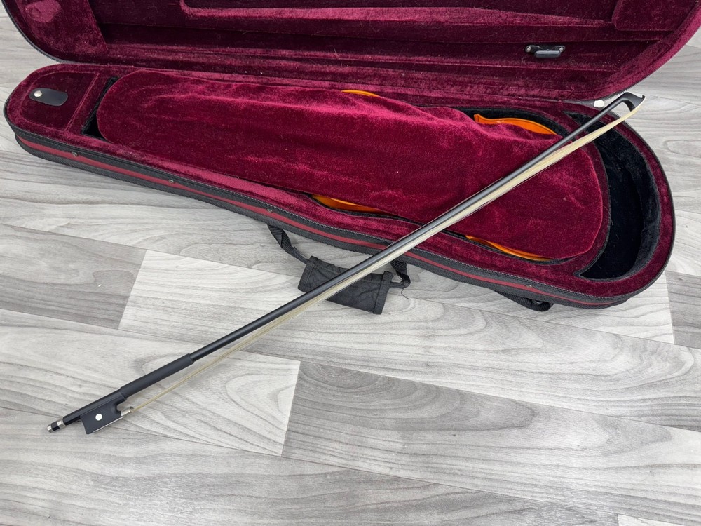 ISOLDE MODEL E105 4/4 VIOLIN WITH BRASS BELL MUSIC CASE 2015