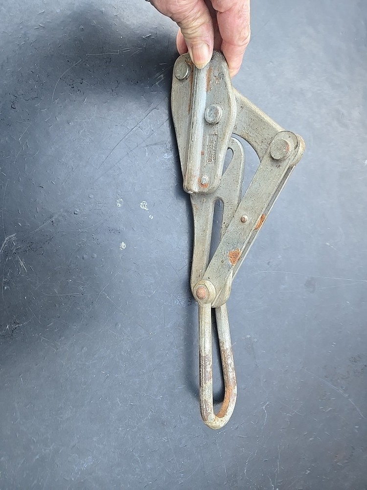 Cable Puller Grip for Bare Wire