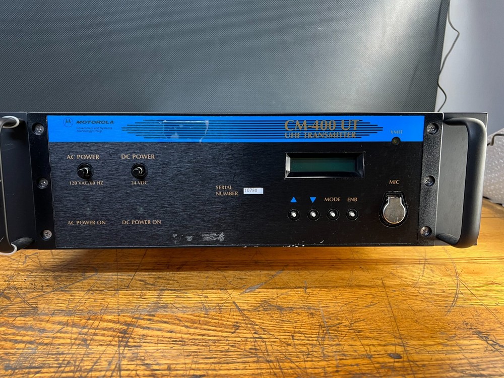 Motorola CM-400UT UHF Transmitter, Air Band