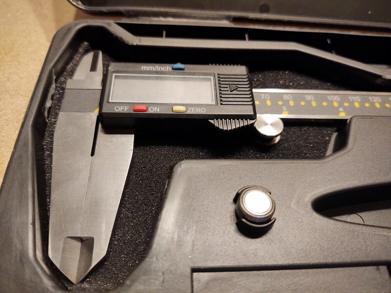 STORM Digital Caliper #3C312 w/Case and Extra Battery