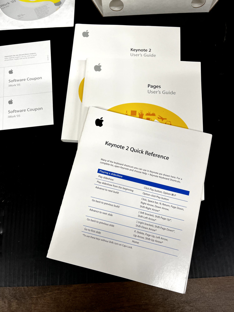 Apple iWork '05 Academic Version M9611Z/A For Mac complete 2005 w/codes