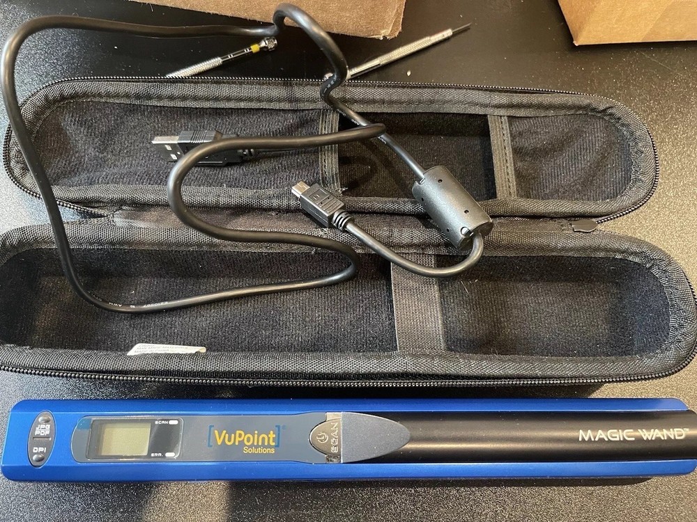 VuPoint Solutions Magic Wand Portable Scanner Blue.  Pre-owned, Tested And Works