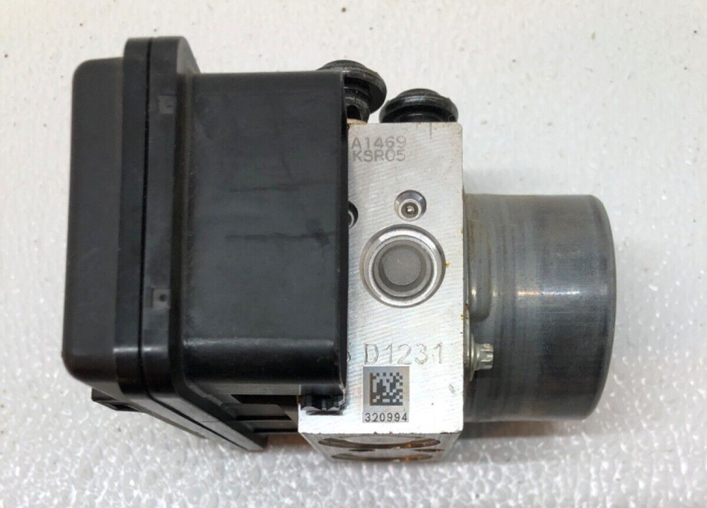 OEM 2017-2020 Yamaha YFZR6 ABS Hydraulic Pump Control Controller Box Unit Module