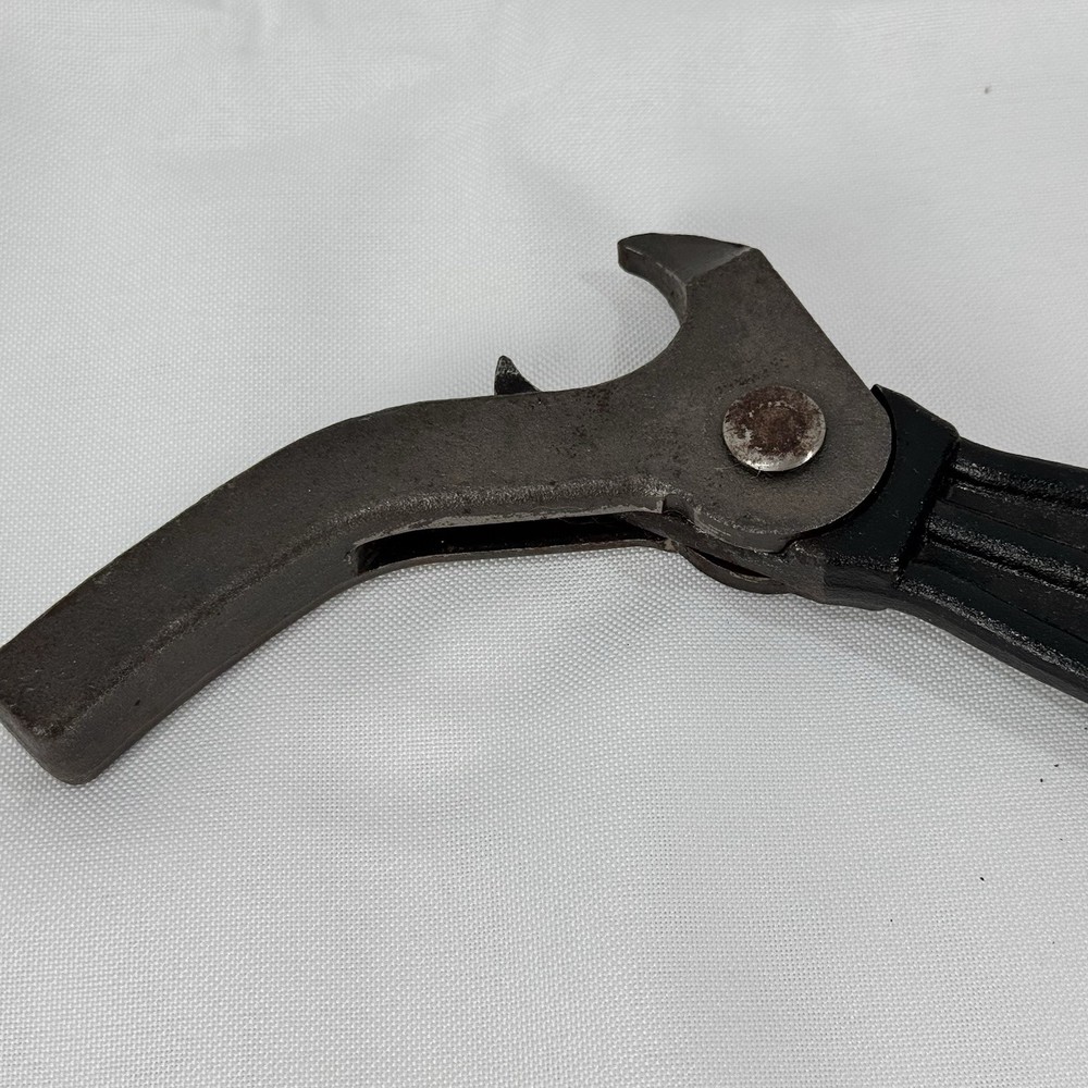 Vintage Crescent No. 56 Suregrip Nail Puller Cast Iron