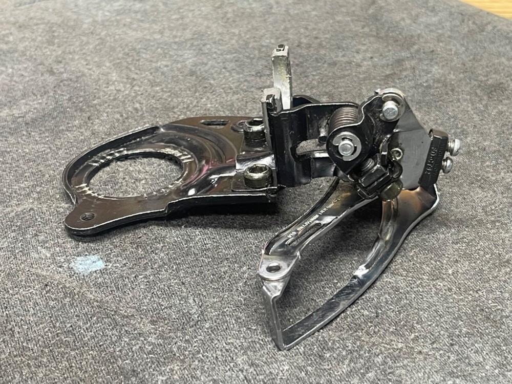 Shimano Altus E Type Fr Derailleur Bottom Bracket Mount 3x8 Triple Bottom Pull