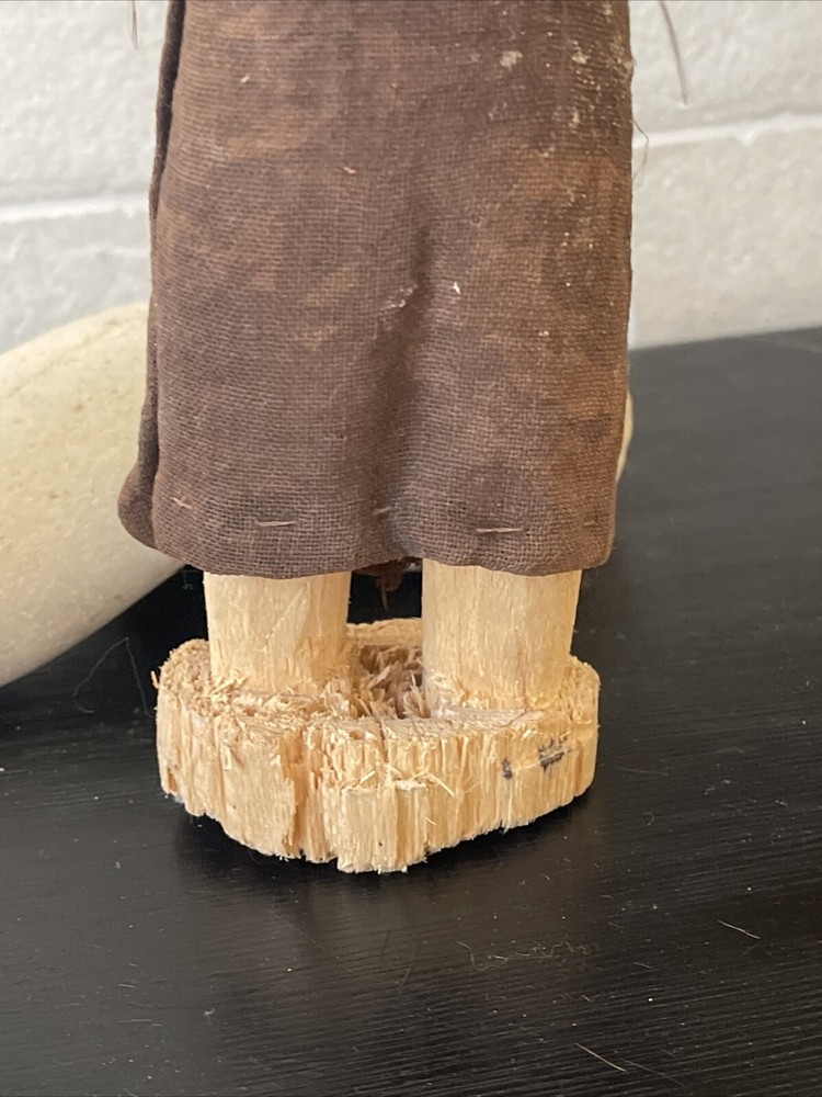 PERUVIAN SHIPIBO DOLL vintage traditional
