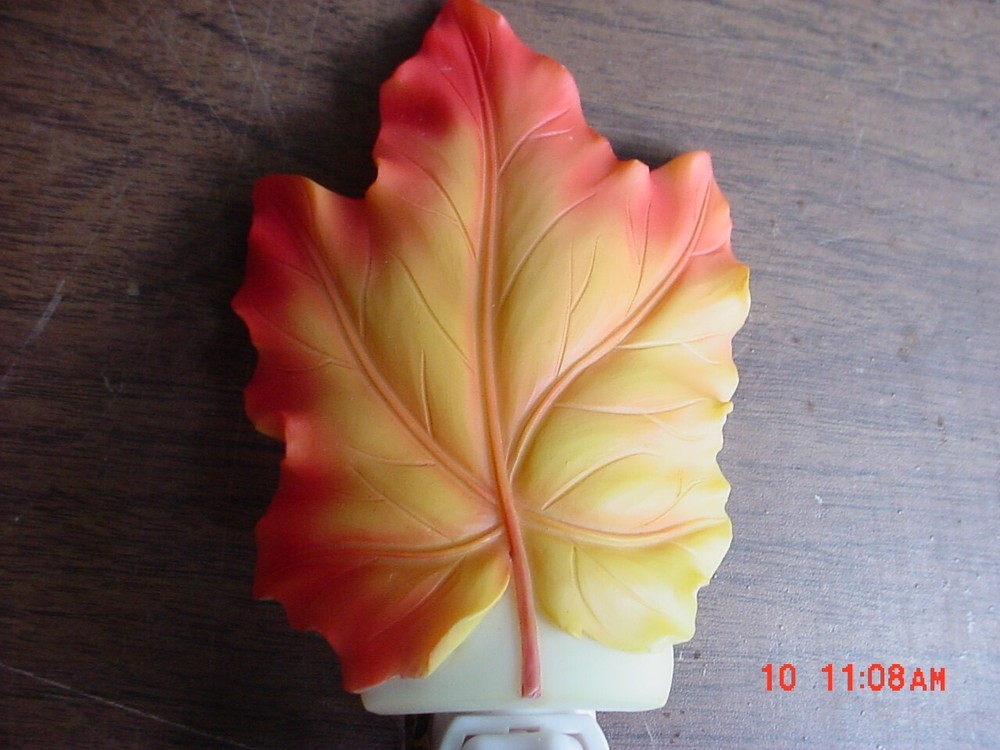 Lot of 4 Decorative Plug In Night Light
