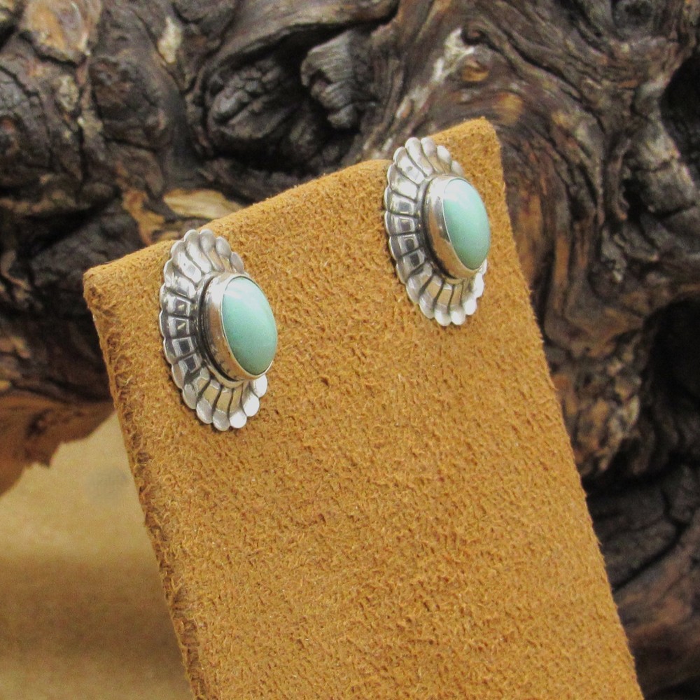 Classic Vintage Native American Style Turquoise Studs