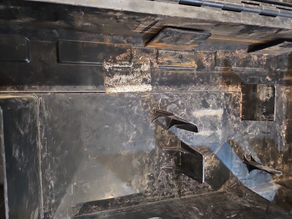 24" Handle DEWALT EMPTY CASE FOR TOOL Heavy Duty Hard Plastic Container Lockable